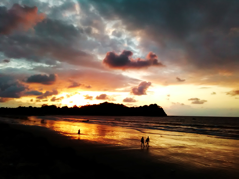 Mompiche, Equateur